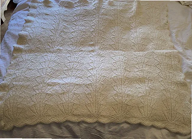 Aran Type Ivory Wool Throw ? Cashmere Blend Lap Blanket Scalloped