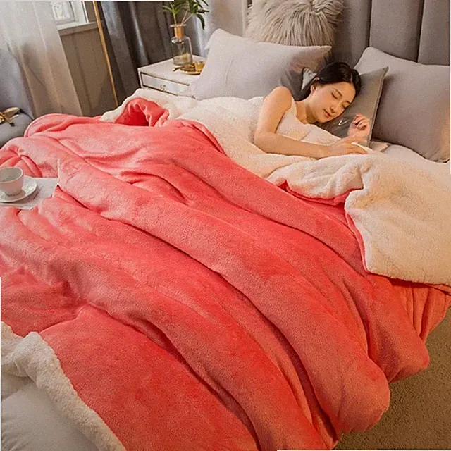 Cozy Double-Sided Wool Blanket – Warm Queen Bedspread for Winter & Camping