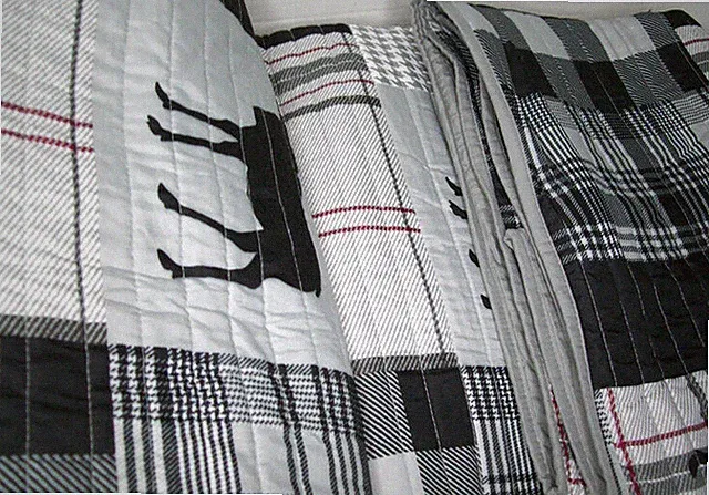 Wool Rich Rustic Black Gray Moose Plaid Square King Quilt King Shams Pillow Set